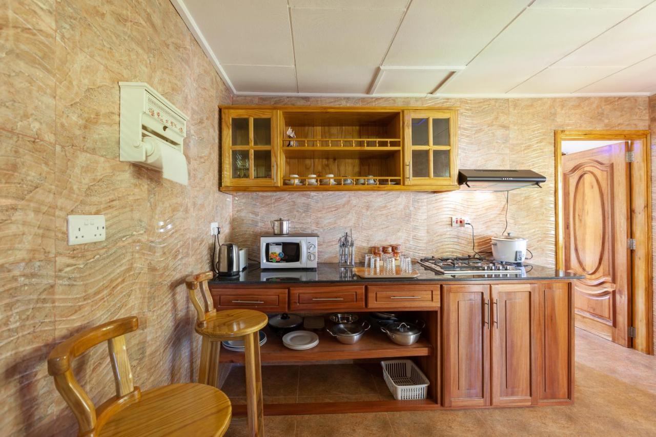 Dream Holiday Self Catering La Digue Exterior photo
